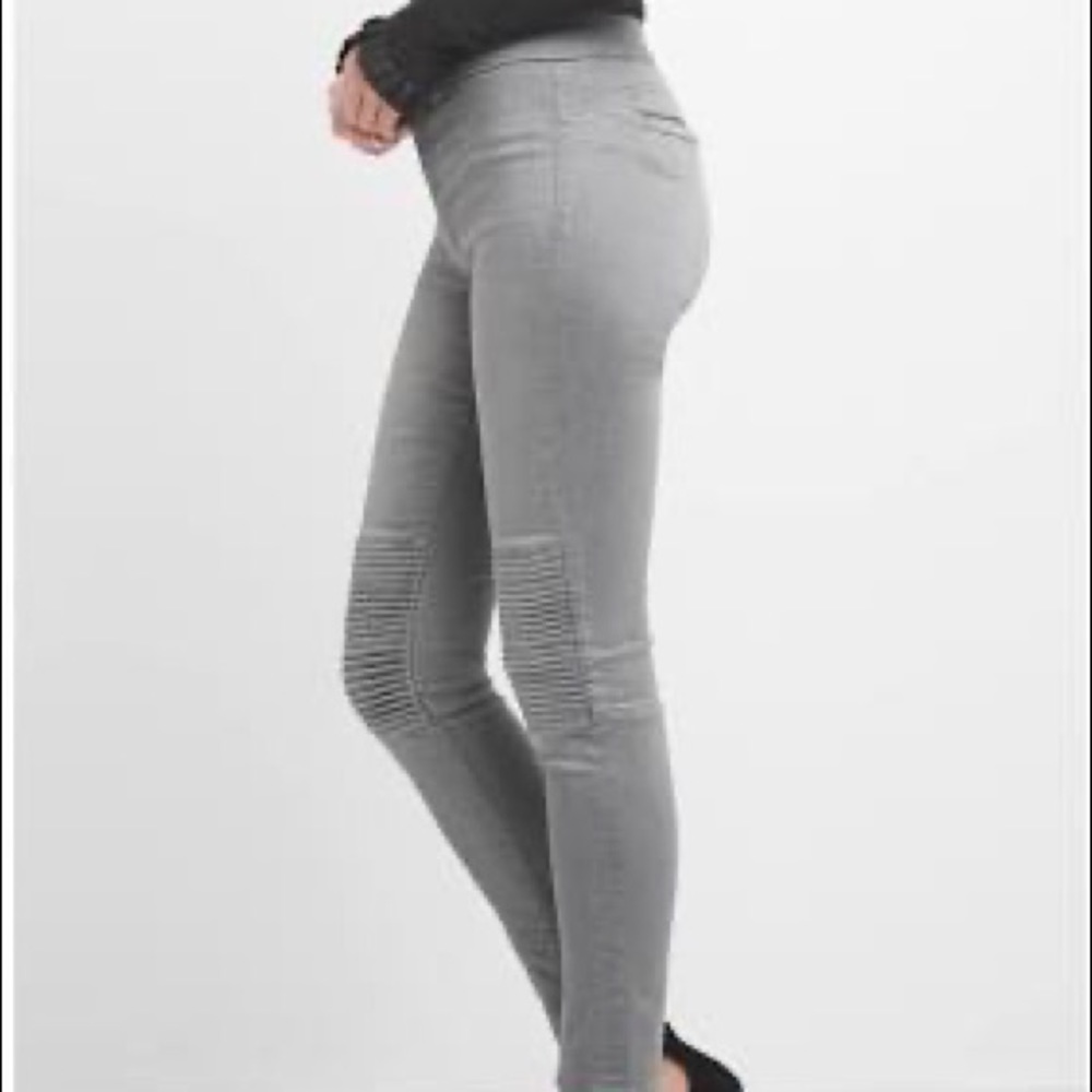 Gap Mid Rise Moto True Skinny Jeans in Grey